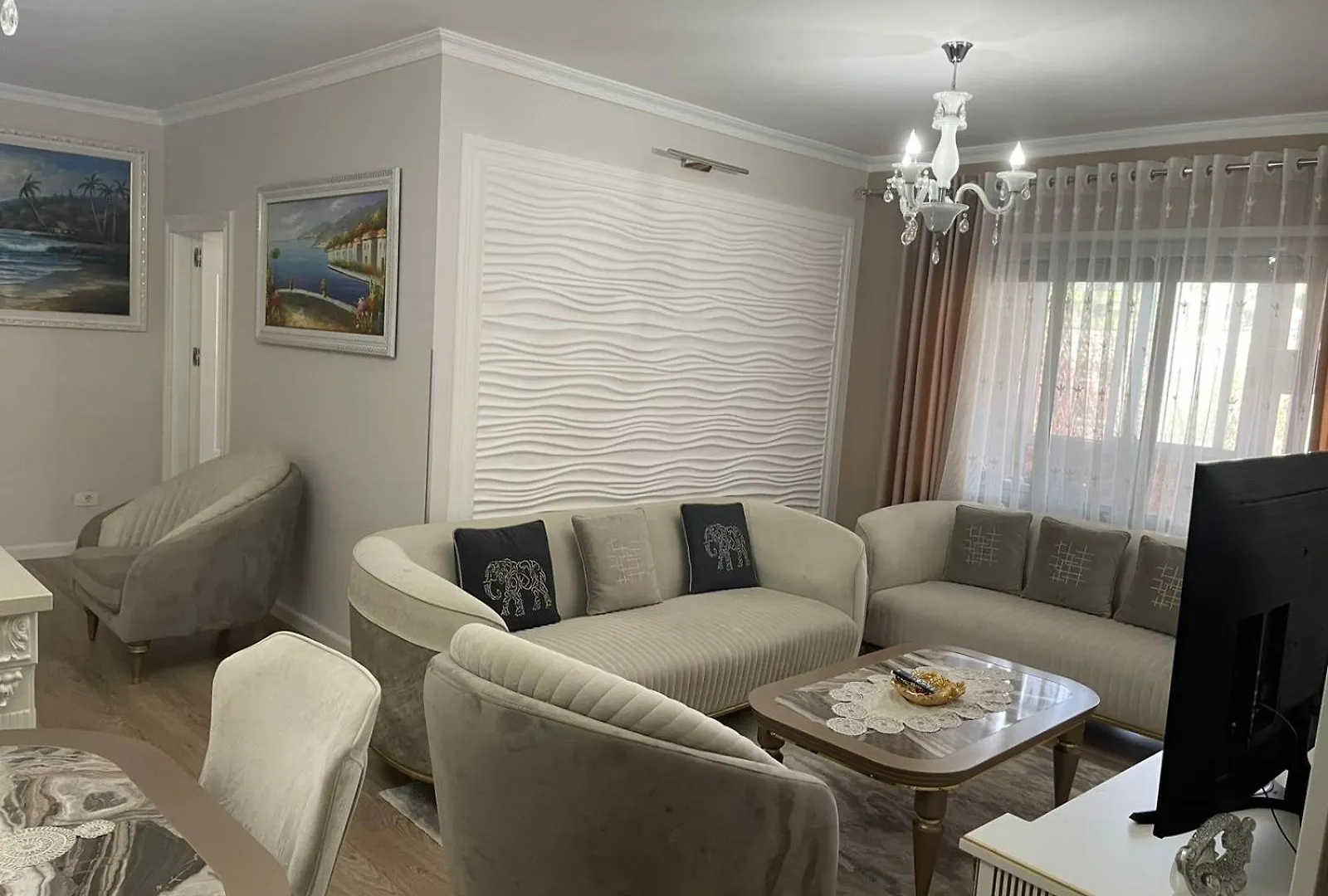 Ardian Gjuzi Apartment Durres Albania